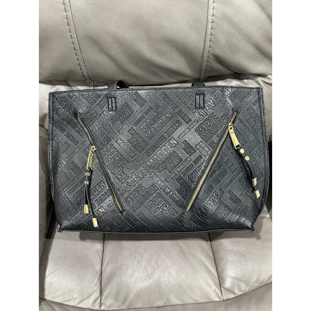 Steve Madden Black Embossed Logo Tote Bag Gold Zipper Accent 19" by‎ 112"